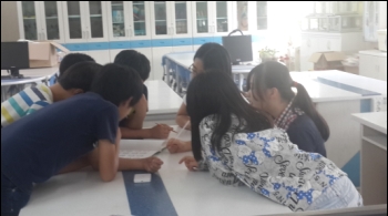 �б����¿��汳�� POT(�ݼ���)