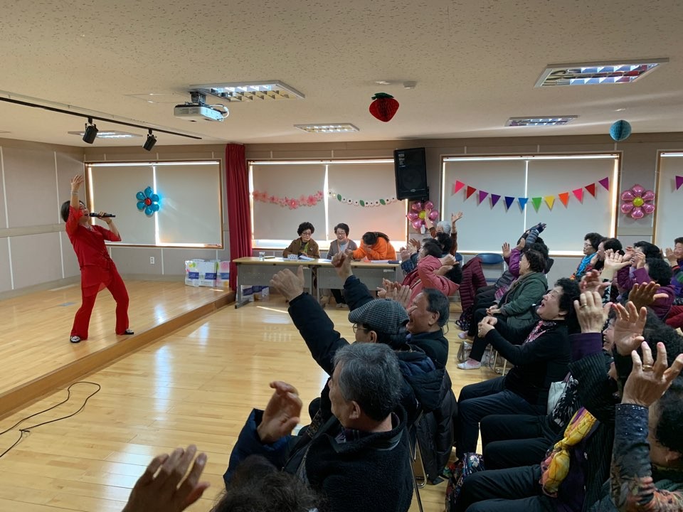 2018 ¾î¸£½Å Å©¸®½º¸¶½º ÃàÁ¦