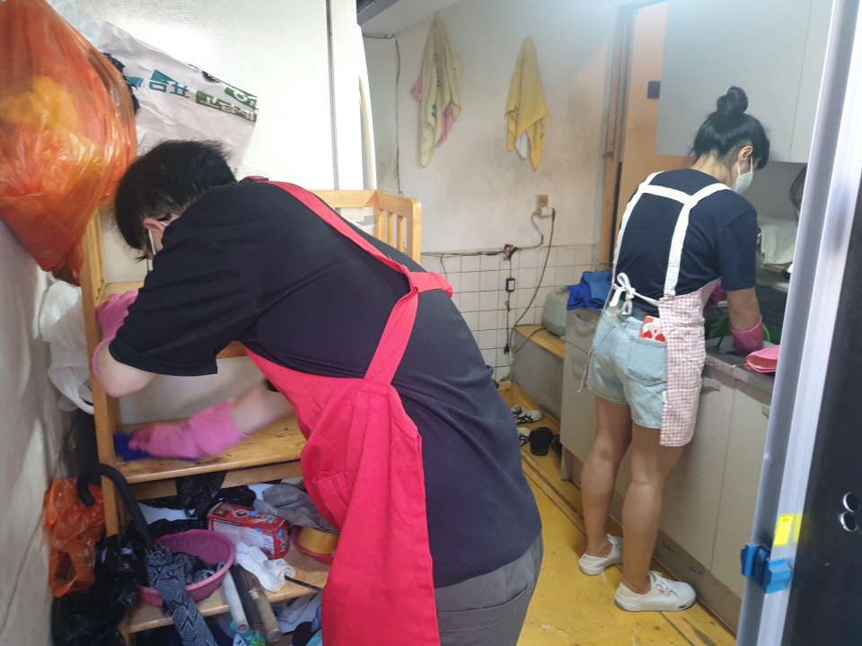 �Ƶ����� �������� 8�� Ȱ��