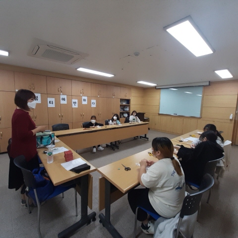 ºäƼ¿¡ ¹ÝÇÏ´Ù 3ȸ±â