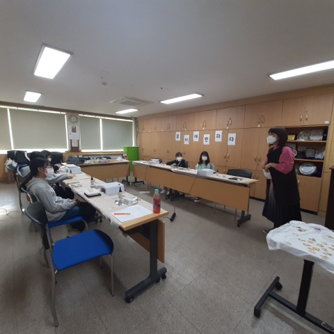 ��Ƽ�� ���ϴ� 4ȸ��