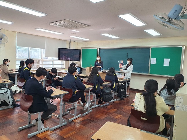 �ݾ����б� û�ҳ� ����� �������