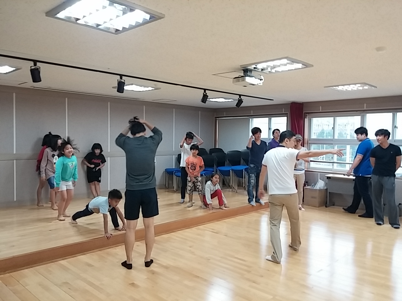 �Ƶ����� �������� Ȱ��