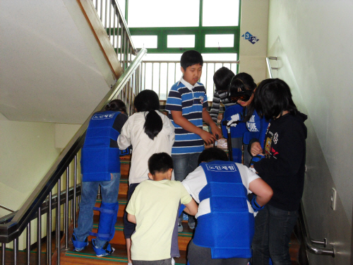 ��� �ڿ������